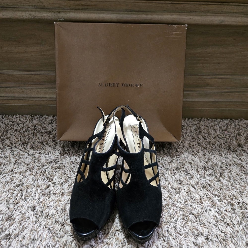 Audrey Brooke Black Women's Shoes